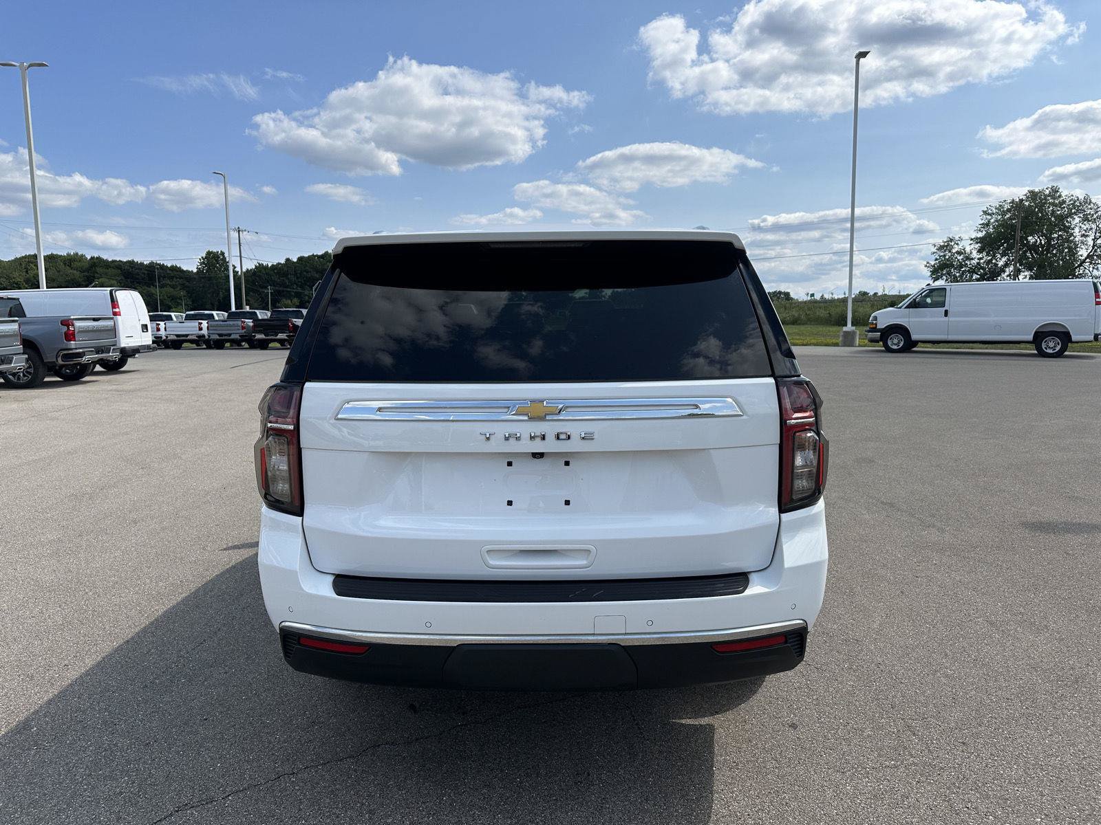 Used 2022 Chevrolet Tahoe LS w/ Driver Alert Package AWD/4WD image 4