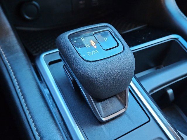 Used 2022 Nissan Pathfinder SV w/ SV Premium Package image 9