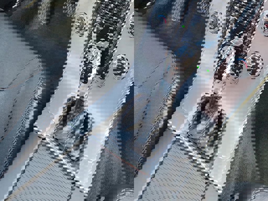 Used 2018 Volvo V60 T5 Cross Country AWD/4WD image 11