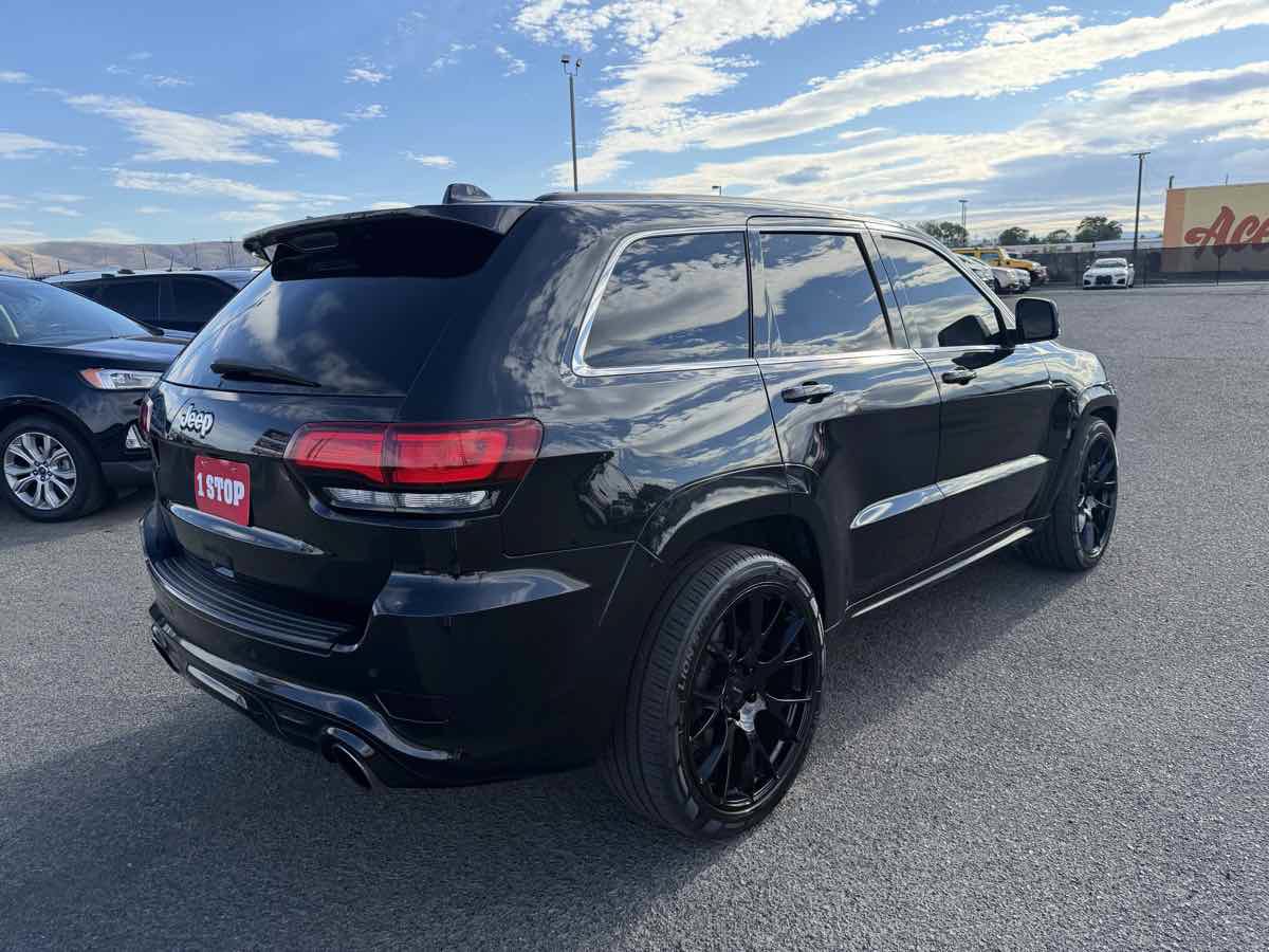 Used 2014 Jeep Grand Cherokee SRT8 w/ Luxury Group II AWD/4WD image 6