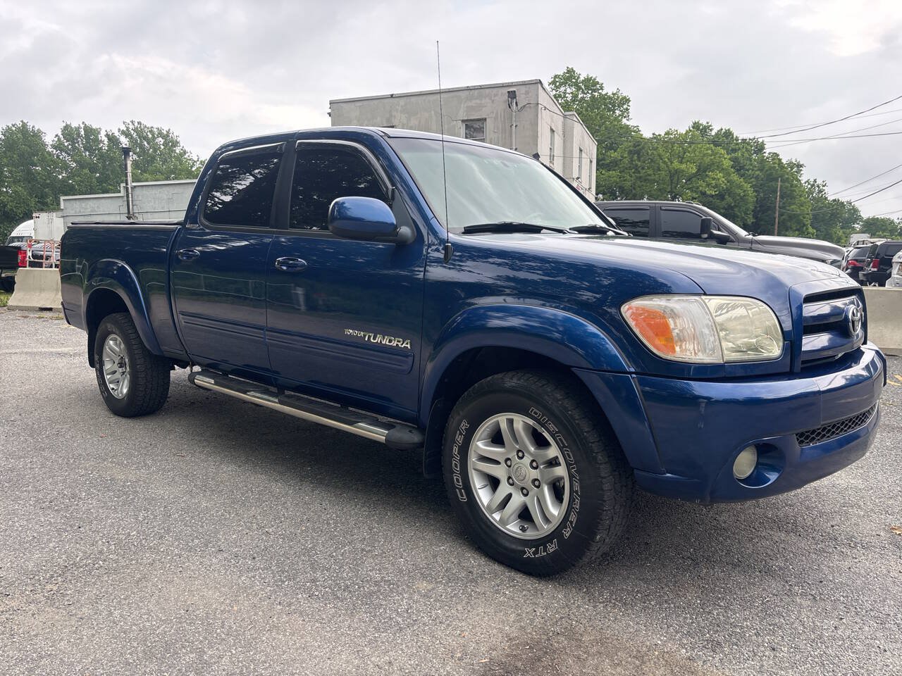 Used 2005 Toyota Tundra Limited w/ All Weather Guard Pkg AWD/4WD image 8