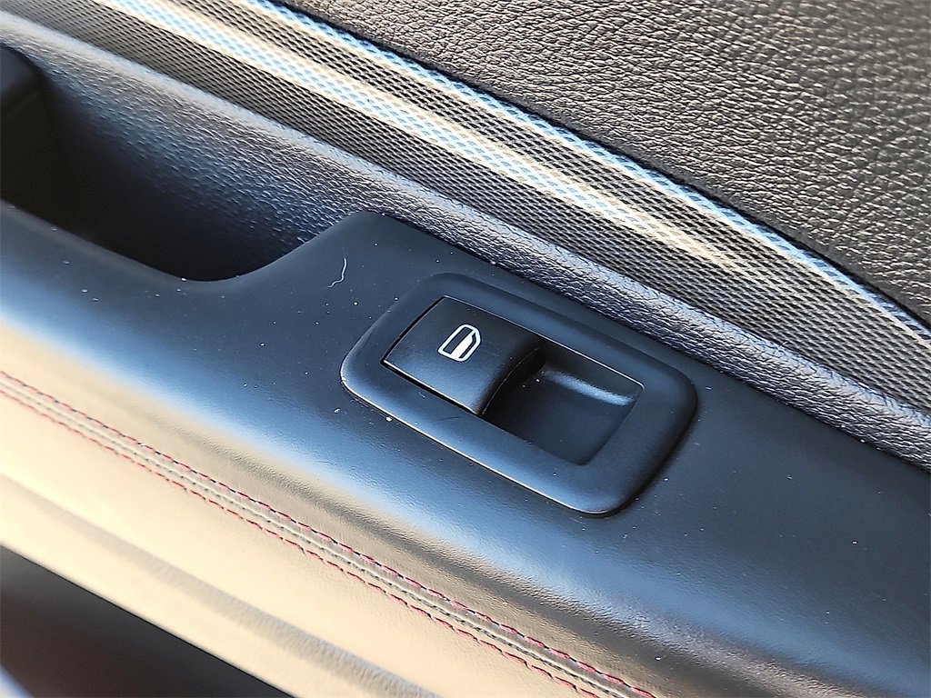 Used 2024 Dodge Durango GT image 18