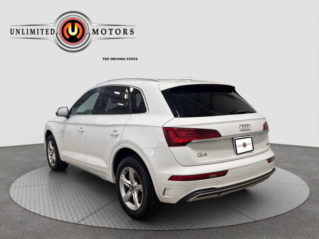 Used 2023 Audi Q5 2.0T Premium w/ Convenience Package AWD/4WD image 3