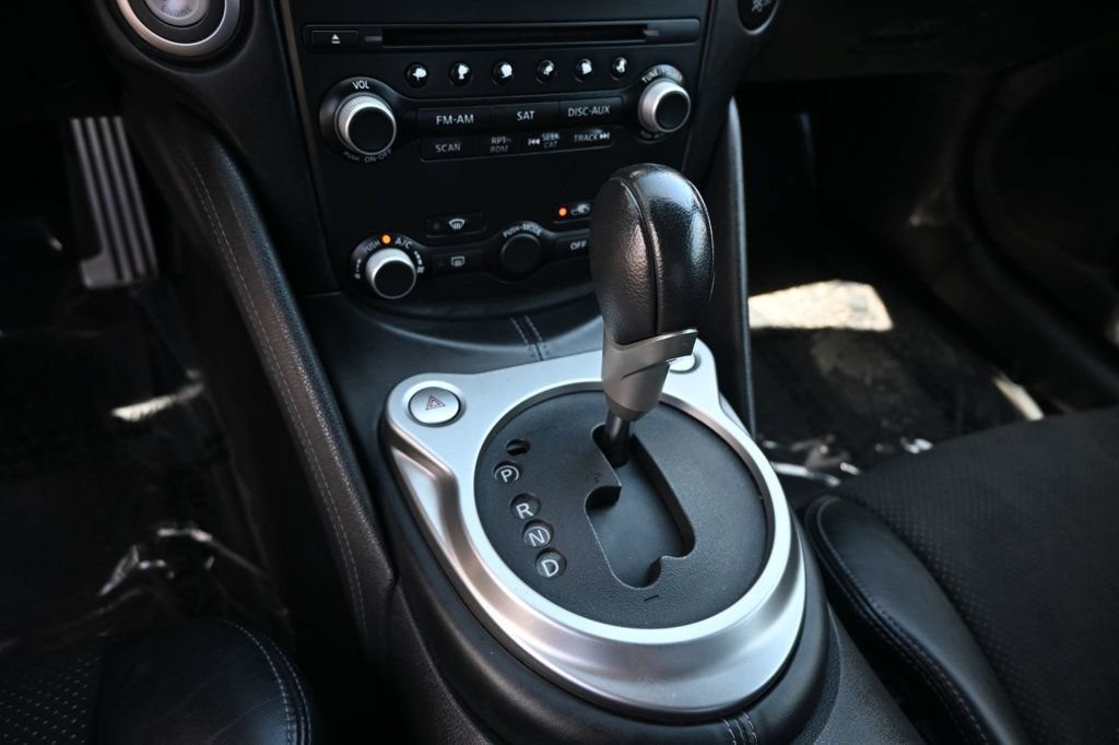 Used 2014 Nissan 370Z Touring w/ Sport Package RWD image 16