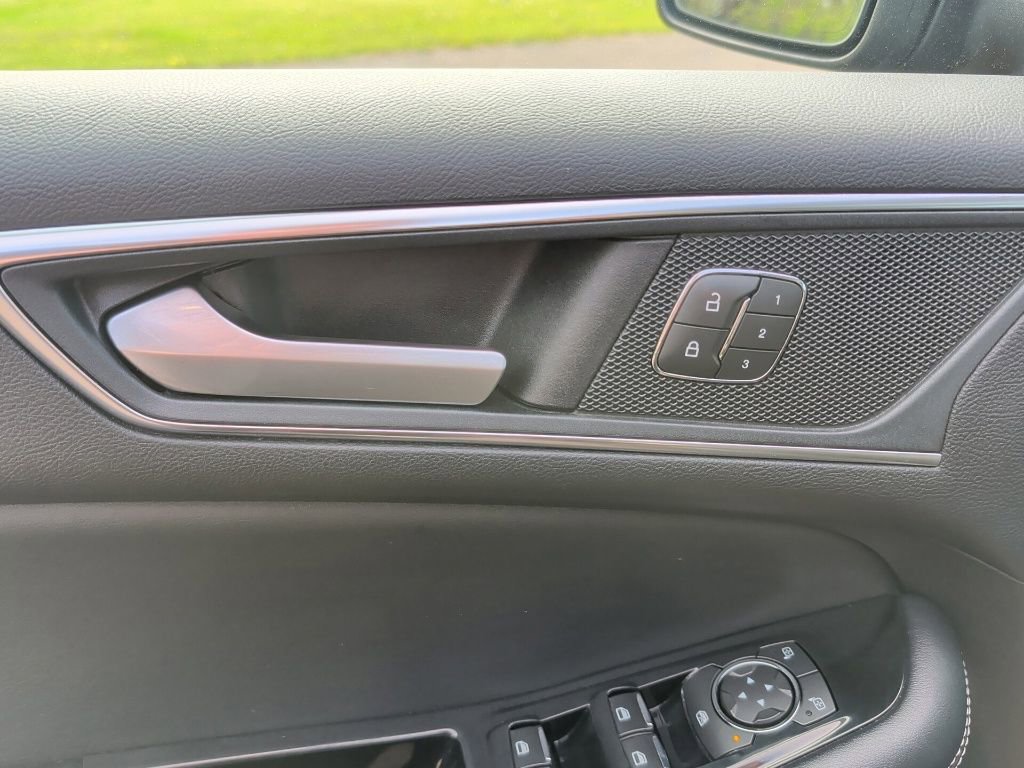 Used 2018 Ford Edge Sport w/ Equipment Group 401A AWD/4WD image 30