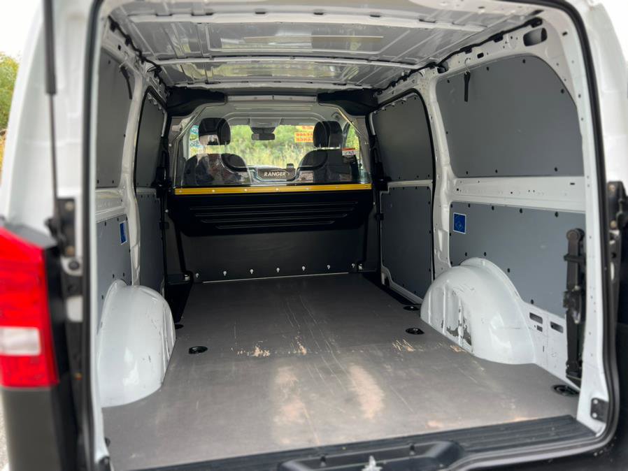 Used 2021 Mercedes-Benz Metris Ranger Partition/ Standard Roo image 27