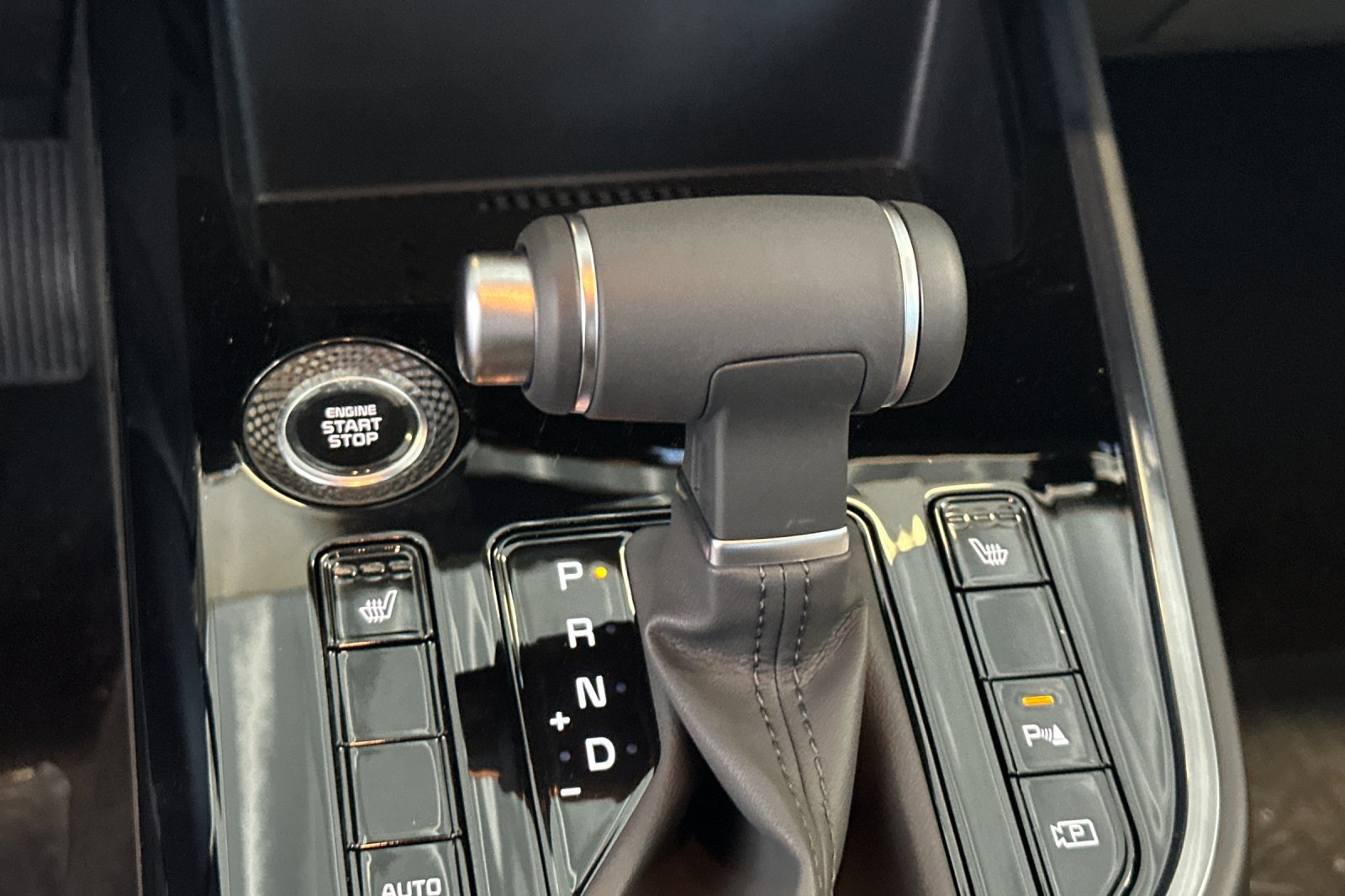 New 2026 Kia Niro EX FWD image 21