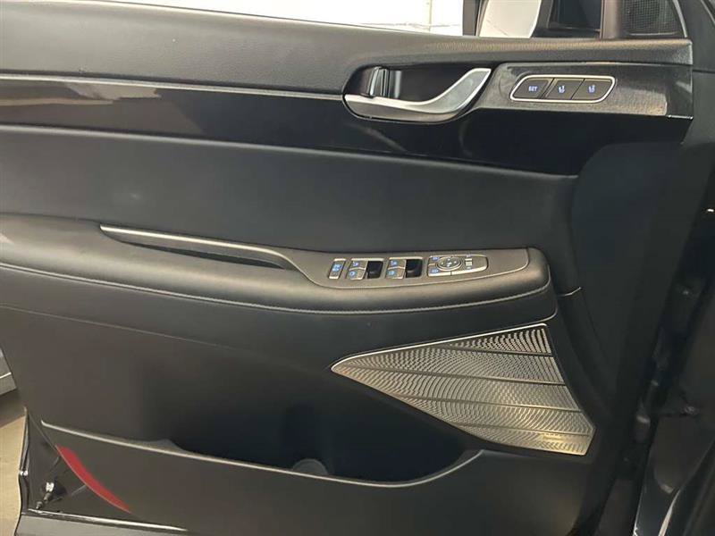 Used 2021 Hyundai Palisade Limited FWD image 26