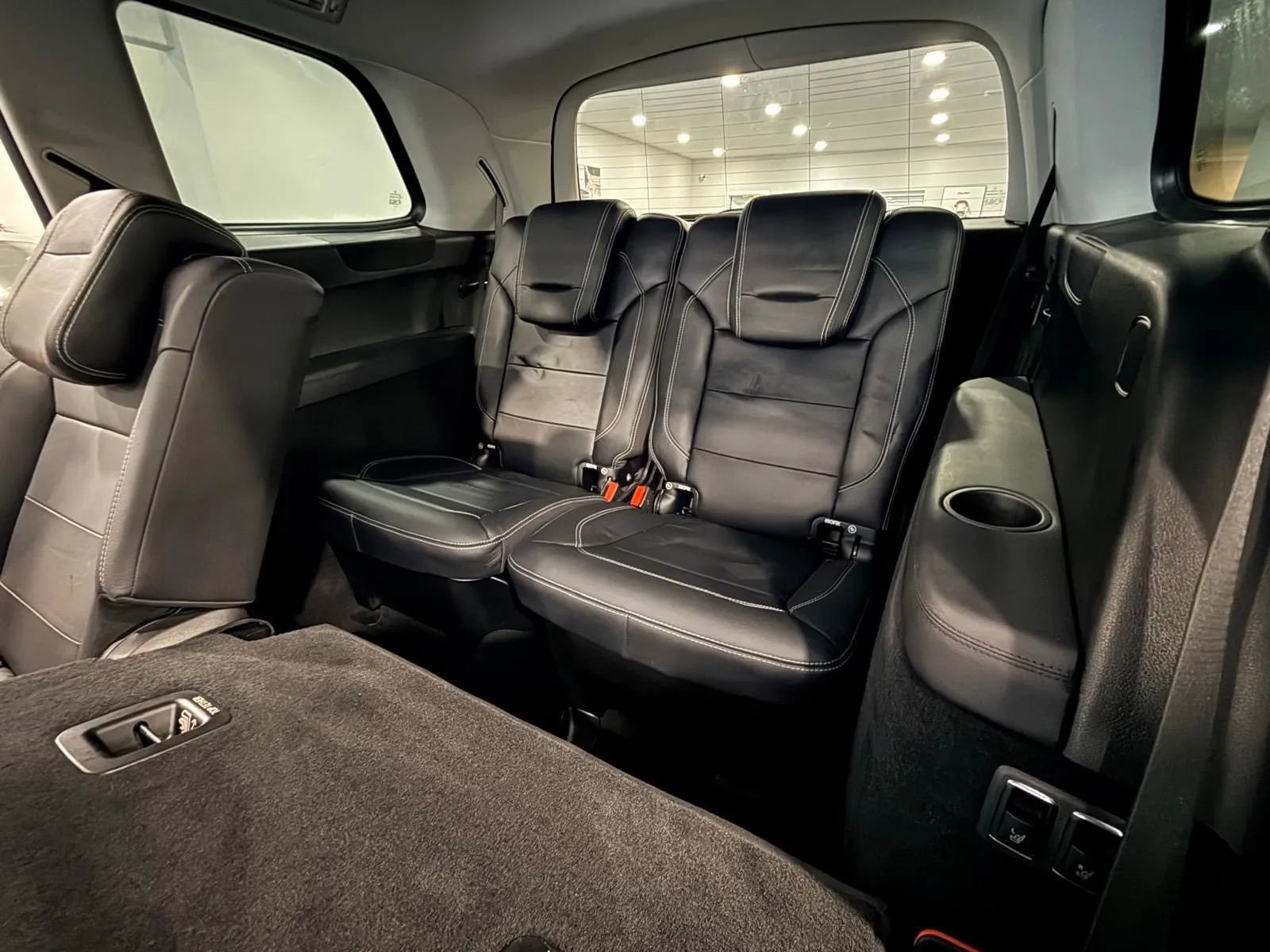 Used 2013 Mercedes-Benz GL 550 4MATIC image 17