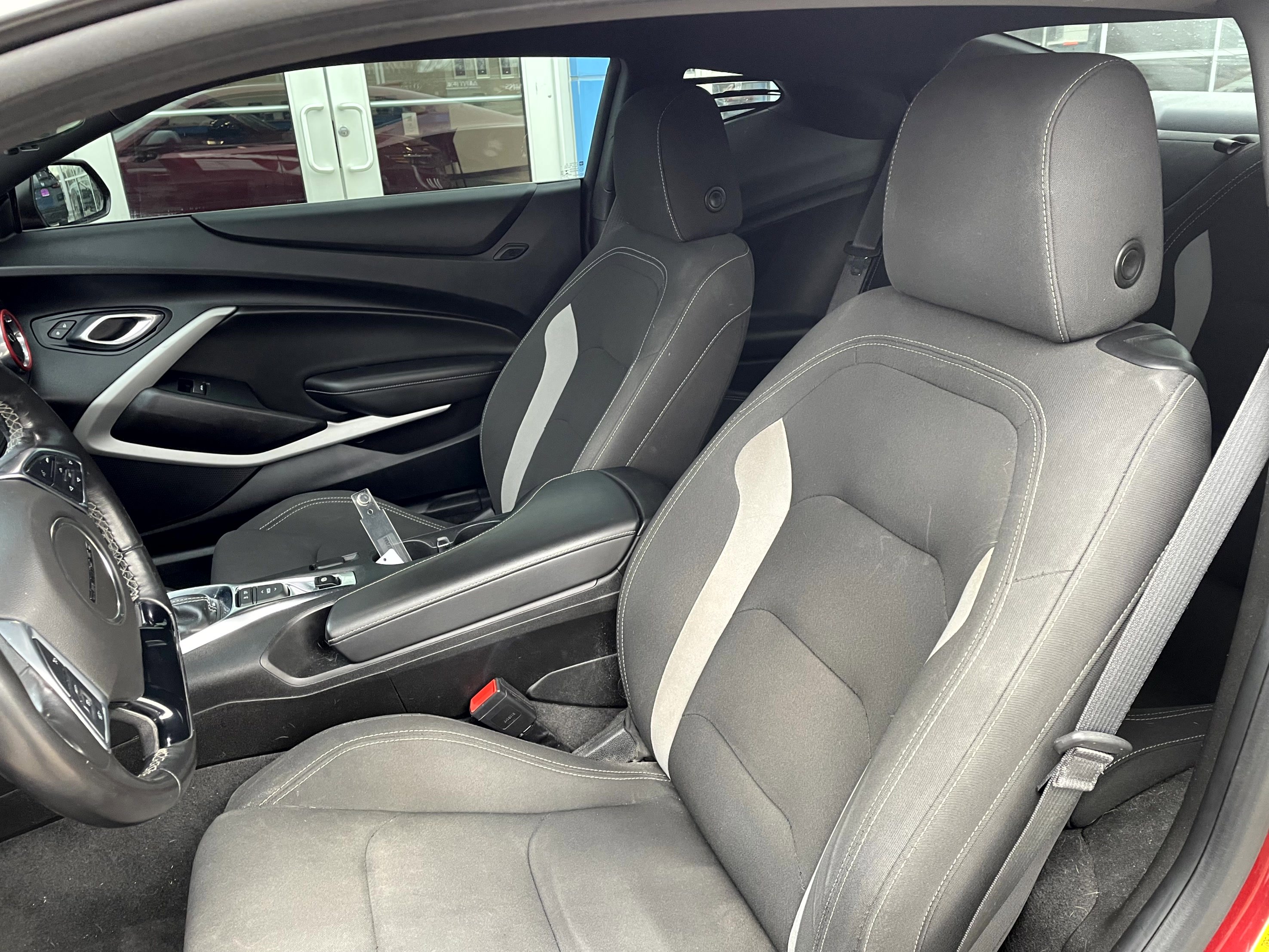 Used 2021 Chevrolet Camaro LT image 9