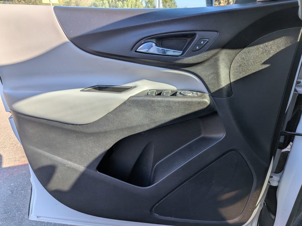 Used 2020 Chevrolet Equinox LS image 24