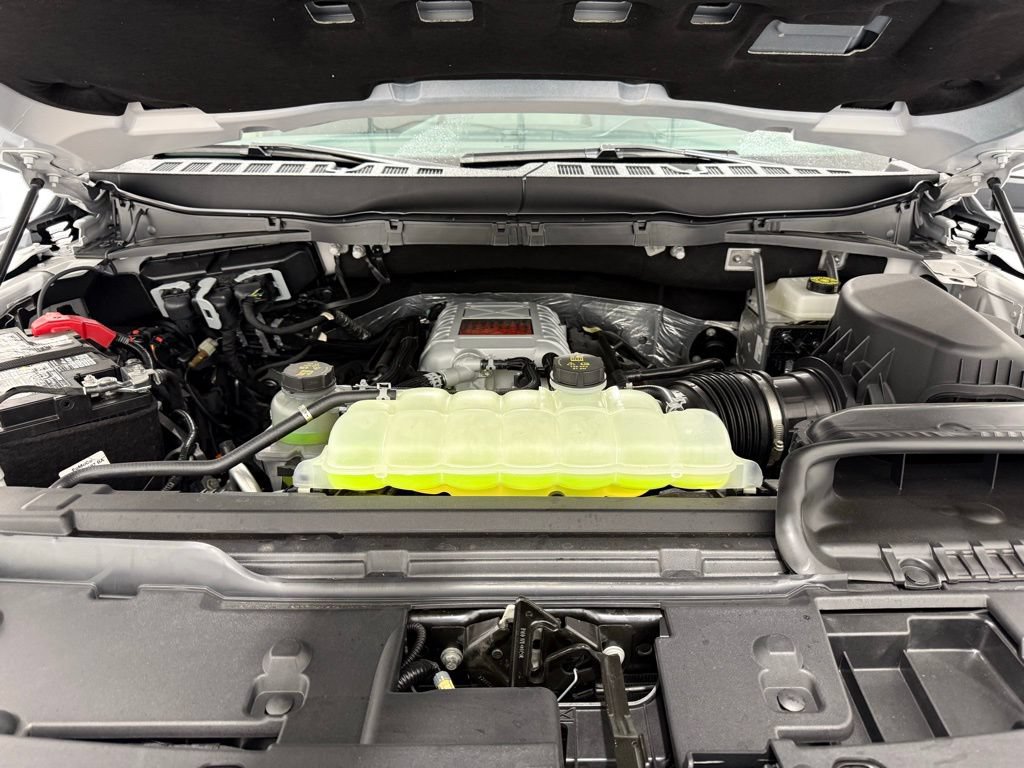 New 2025 Ford F150 Raptor w/ Equipment Group 803A Raptor R AWD/4WD image 9