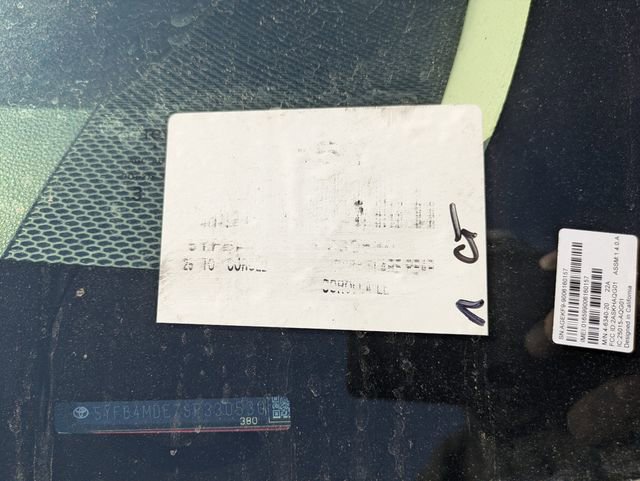 Used 2025 Toyota Corolla LE image 33