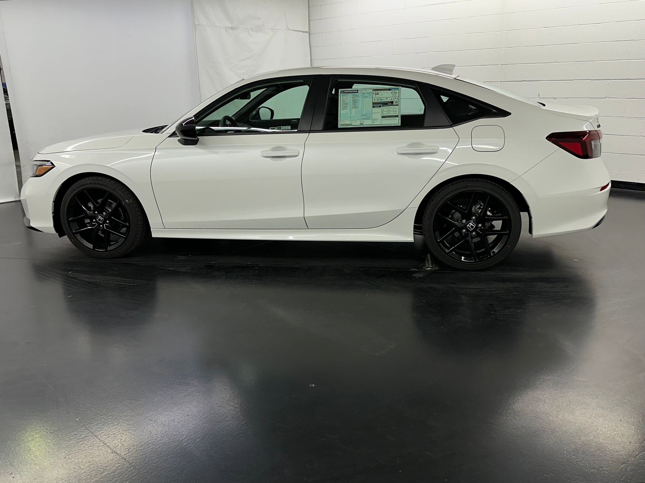 New 2026 Honda Civic FWD Hybrid Sedan image 2