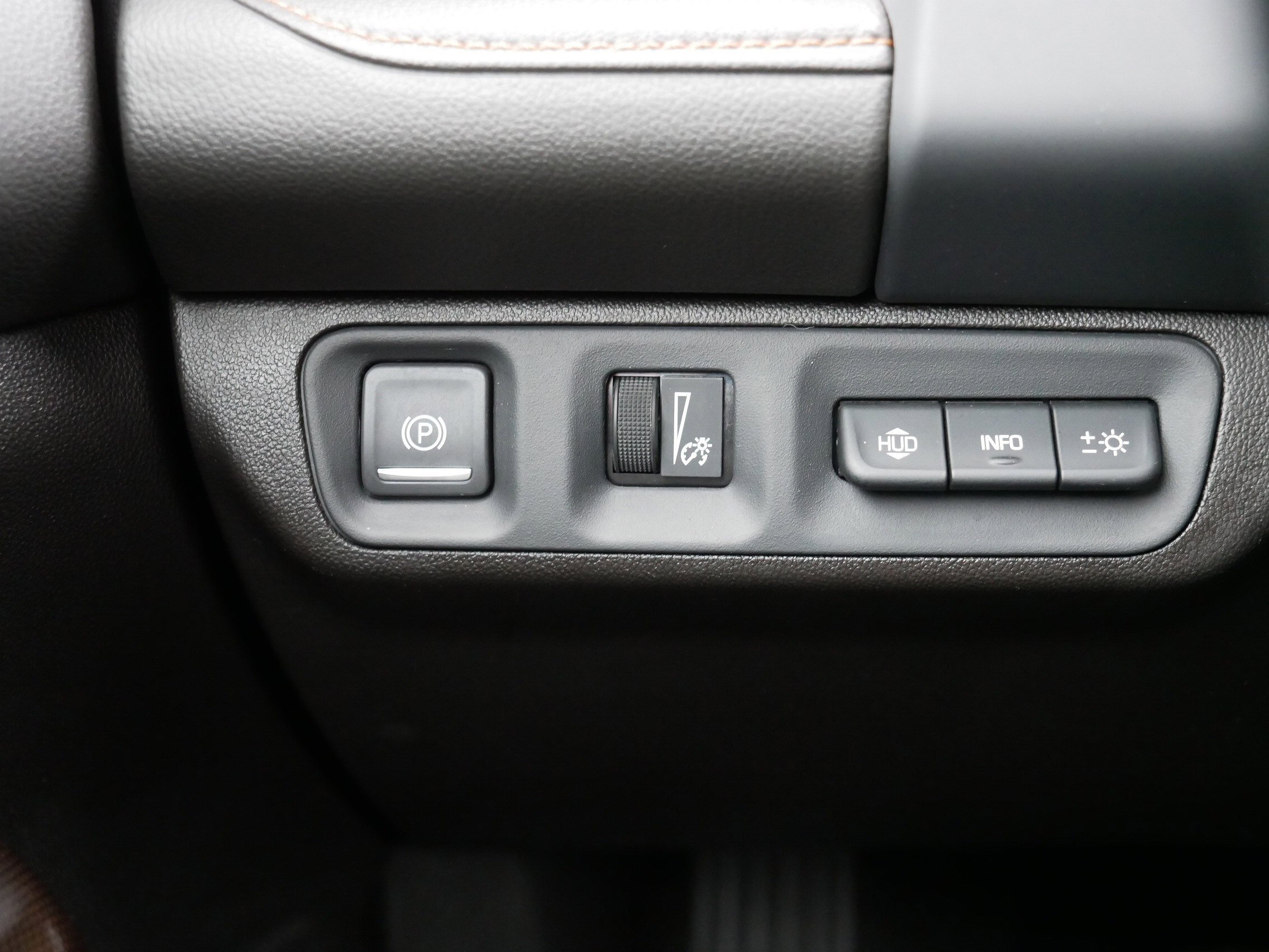 Certified 2023 GMC Acadia AT4 w/ Technology Package image 26