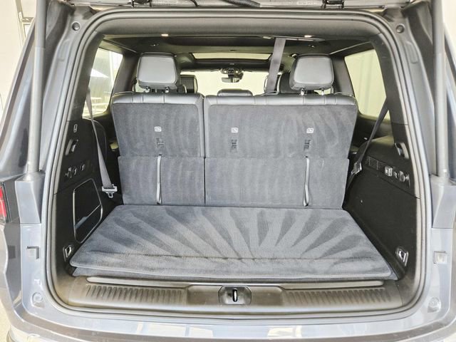 Used 2023 Jeep Wagoneer Base w/ Premium Group I image 12
