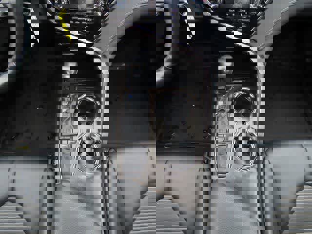 Used 2023 Toyota Camry SE image 20