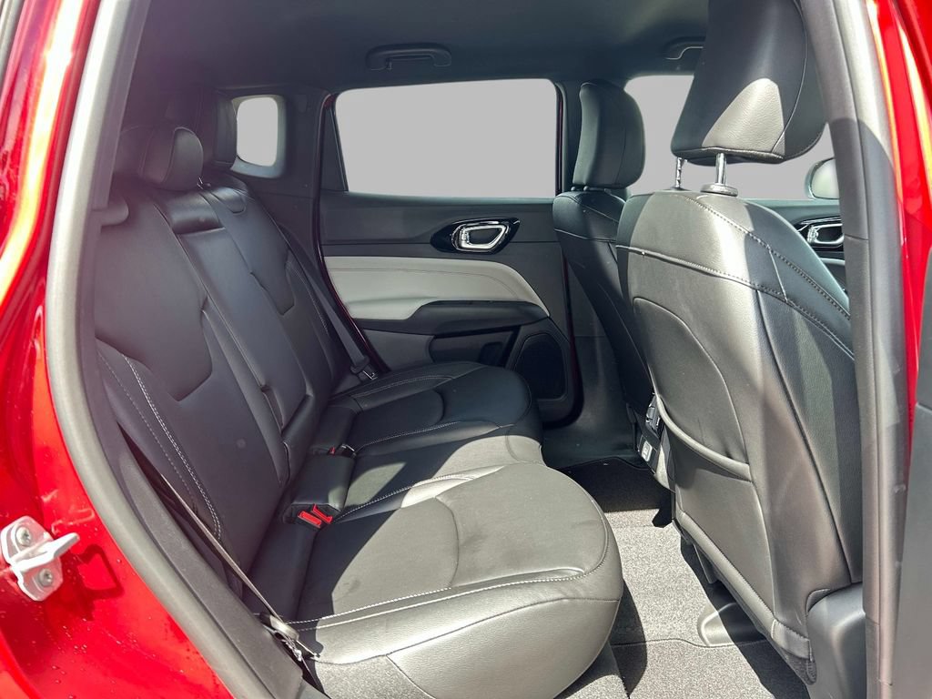 Certified 2026 Jeep Compass Limited AWD/4WD image 16