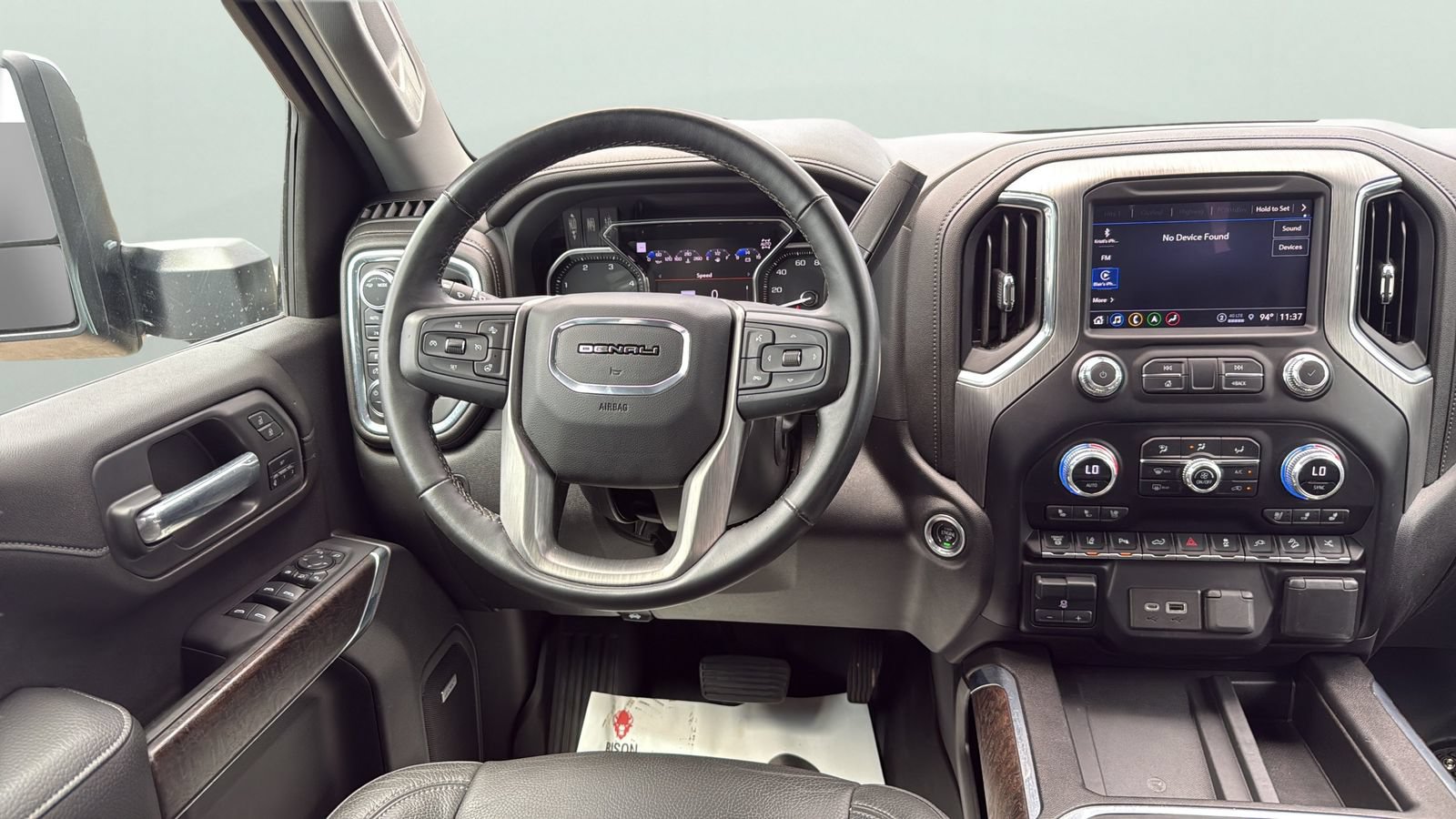 Used 2023 GMC Sierra 3500 Denali w/ Denali Ultimate Package AWD/4WD image 13