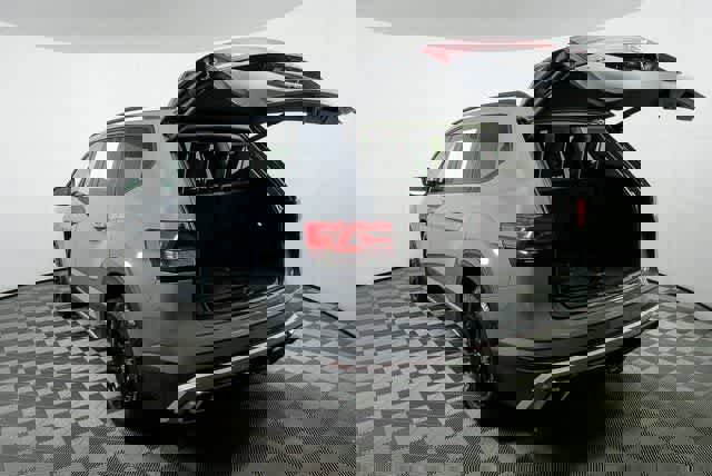 Certified 2025 Volkswagen Atlas Peak Edition SE image 26