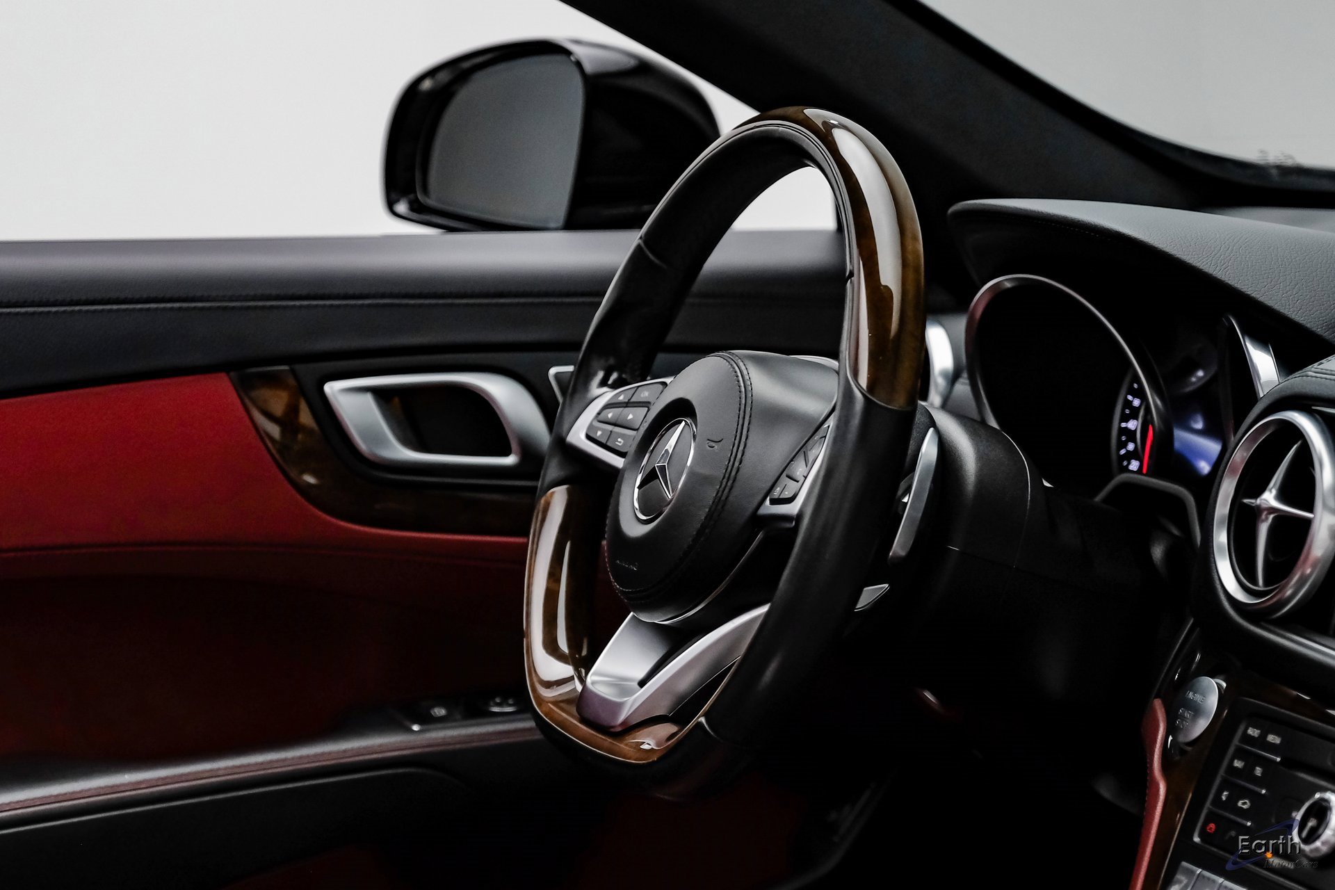 Used 2017 Mercedes-Benz SL 550 image 55