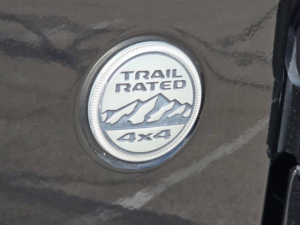 Used 2019 Jeep Wrangler Unlimited Sport AWD/4WD image 3