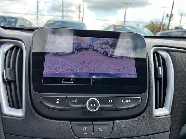 Used 2023 Chevrolet Malibu LT image 18
