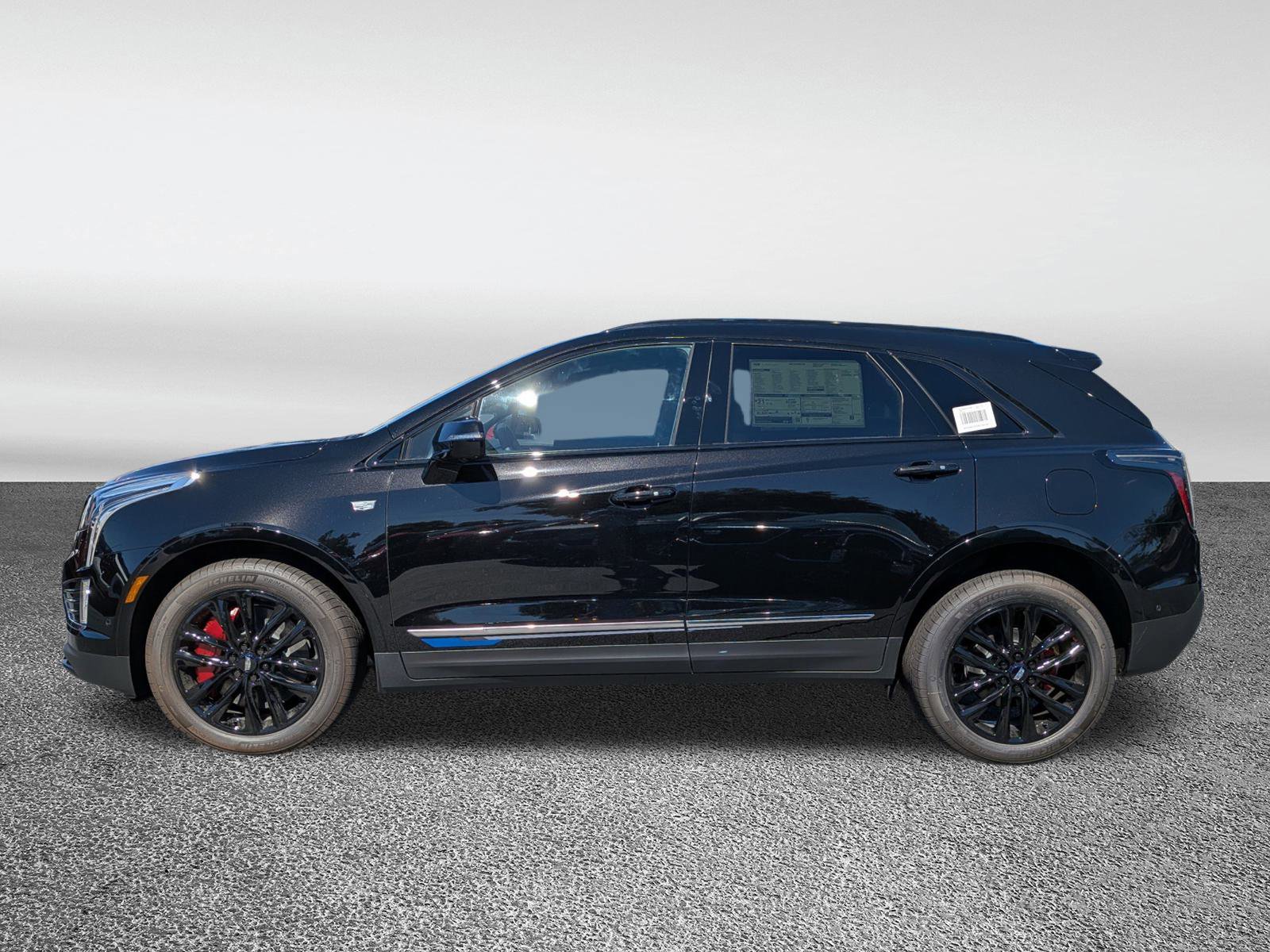 New 2025 Cadillac XT5 Sportv w/ LPO, Blue Accent Package AWD/4WD image 19