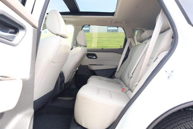 Certified 2023 Nissan Rogue SL w/ SL Premium Package AWD/4WD image 29