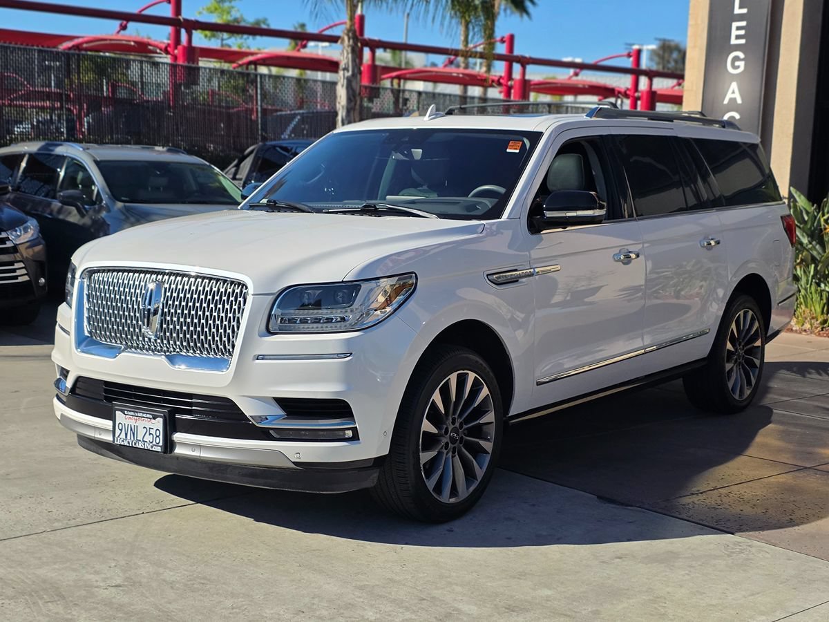 Used 2018 Lincoln Navigator L Select w/ Technology Package RWD image 5