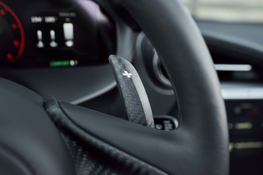 Used 2026 McLaren 750S Spider image 52