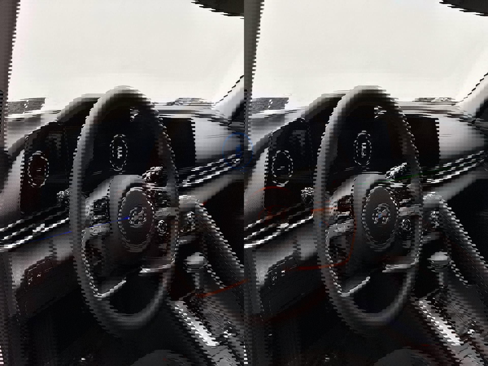 Used 2024 Hyundai Elantra SEL image 10