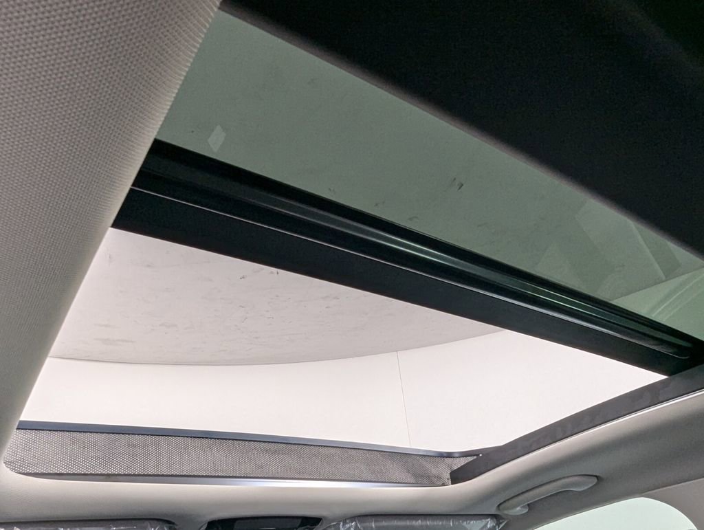 New 2025 Kia Sorento S w/ Panoramic Sunroof Package image 26