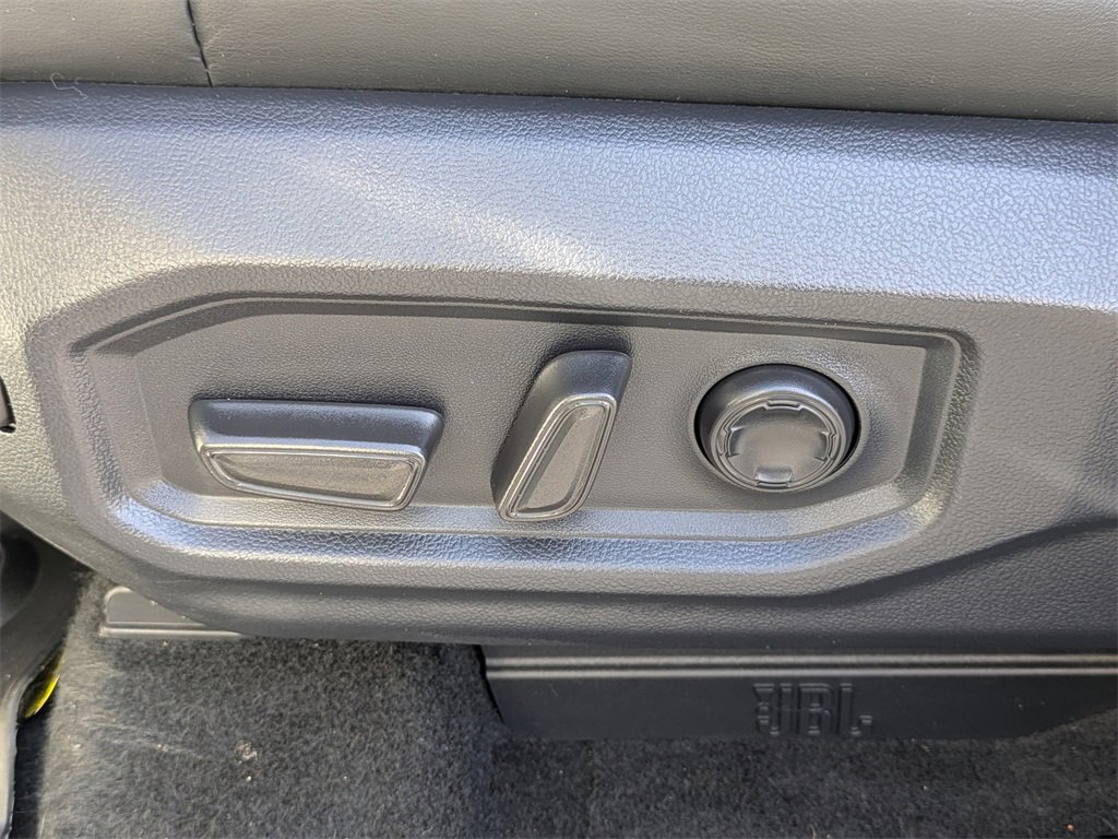 Used 2025 Toyota Tundra Platinum image 21