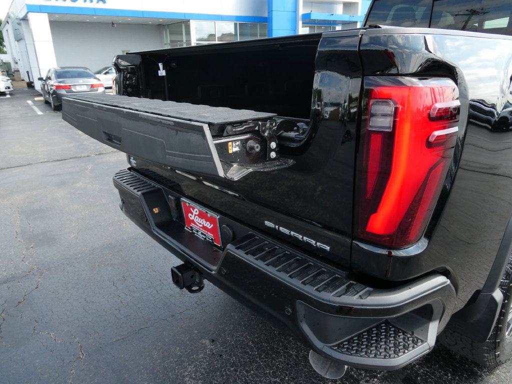 Certified 2025 GMC Sierra 3500 Denali Ultimate w/ LPO, GMC Protection Package AWD/4WD image 20