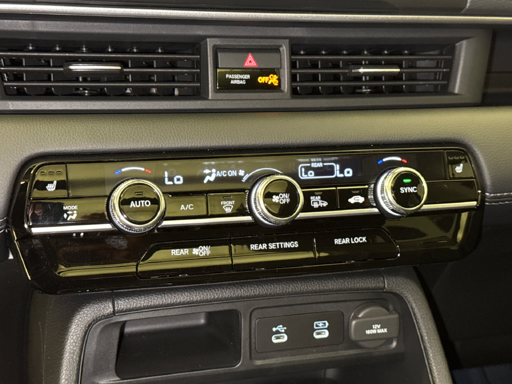 New 2026 Honda Pilot Touring image 28