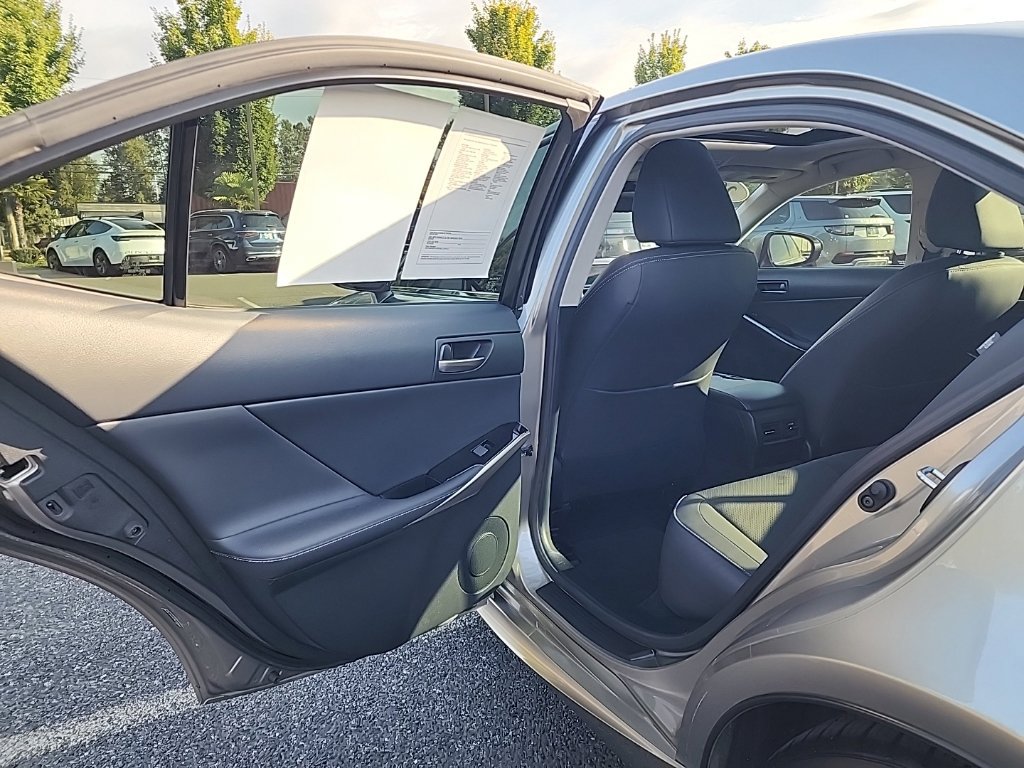 Used 2019 Lexus IS 300 AWD w/ Navigation Package image 15