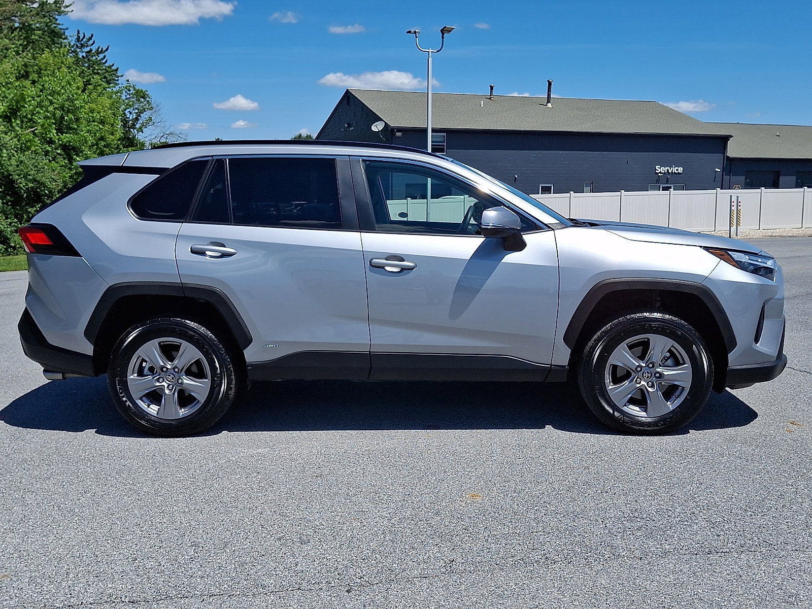 Certified 2025 Toyota RAV4 XLE AWD/4WD image 8