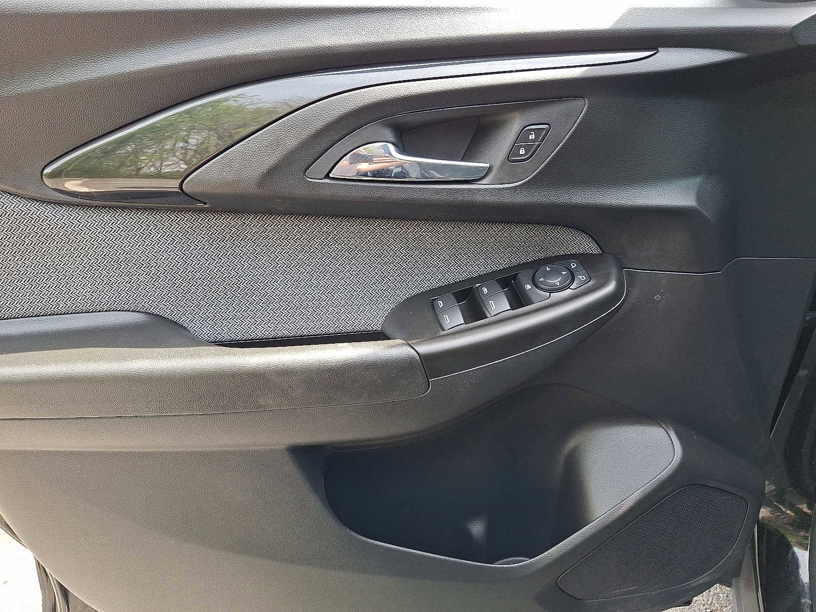 Used 2023 Chevrolet TrailBlazer LT w/ Convenience Package AWD/4WD image 13