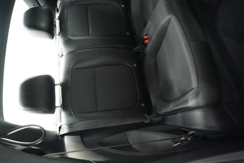 Used 2018 Volkswagen Beetle 2.0T S w/ Style & Comfort Package For S FWD image 8
