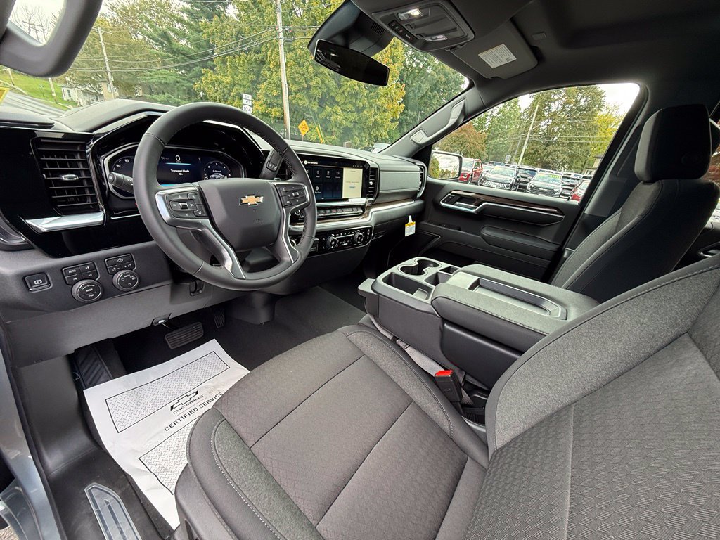 New 2026 Chevrolet Silverado 1500 LT w/ Z71 Off-Road Package AWD/4WD image 17
