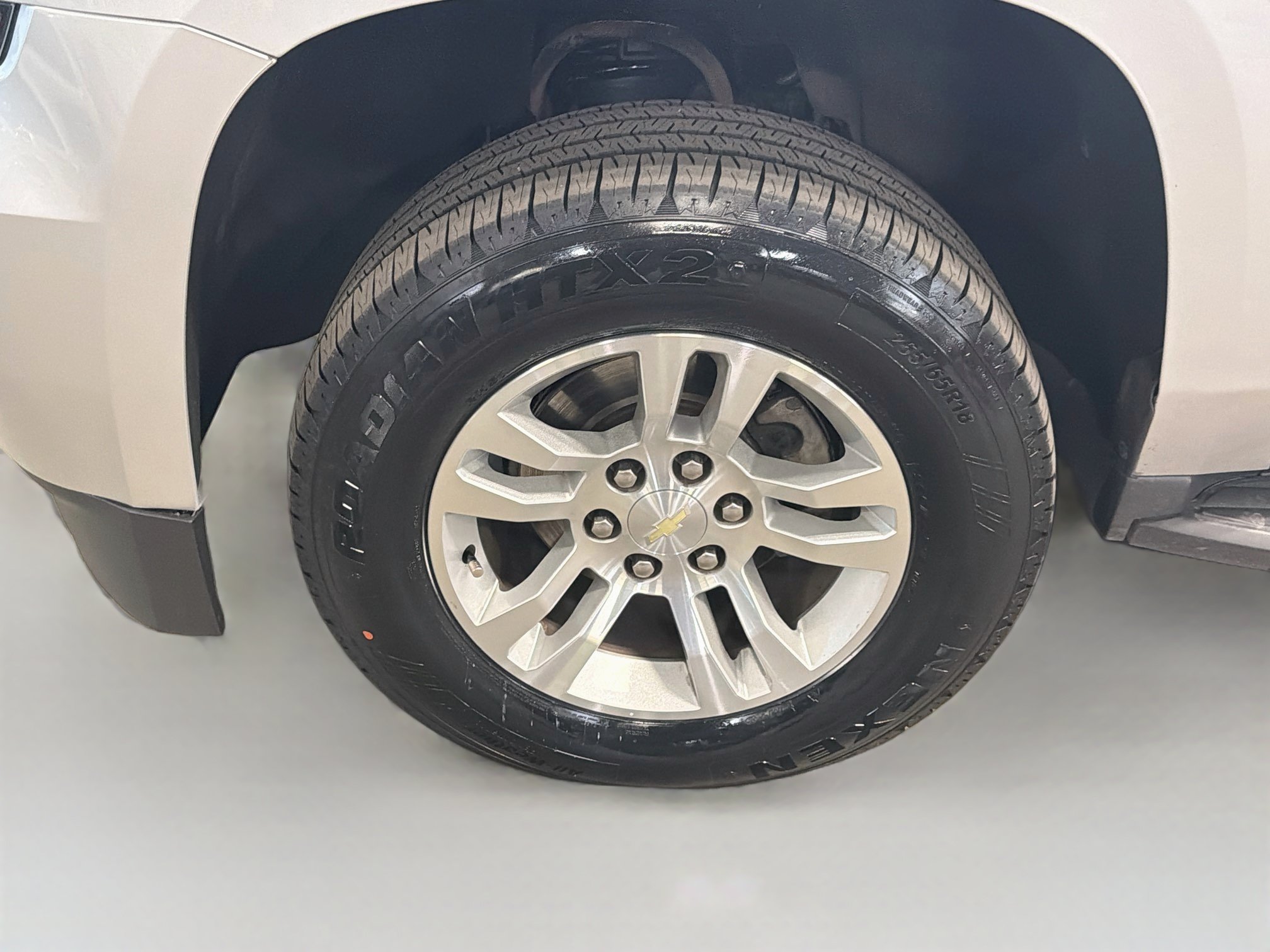 Used 2018 Chevrolet Suburban LT AWD/4WD image 11