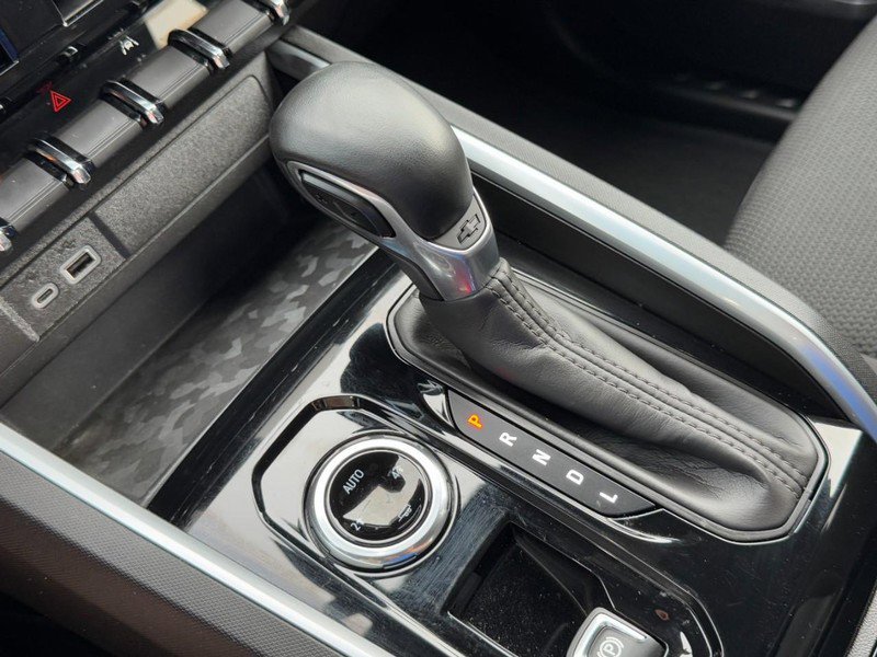 Used 2024 Chevrolet Colorado LT image 19