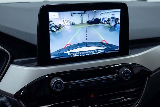 Used 2022 Ford Escape SEL image 16