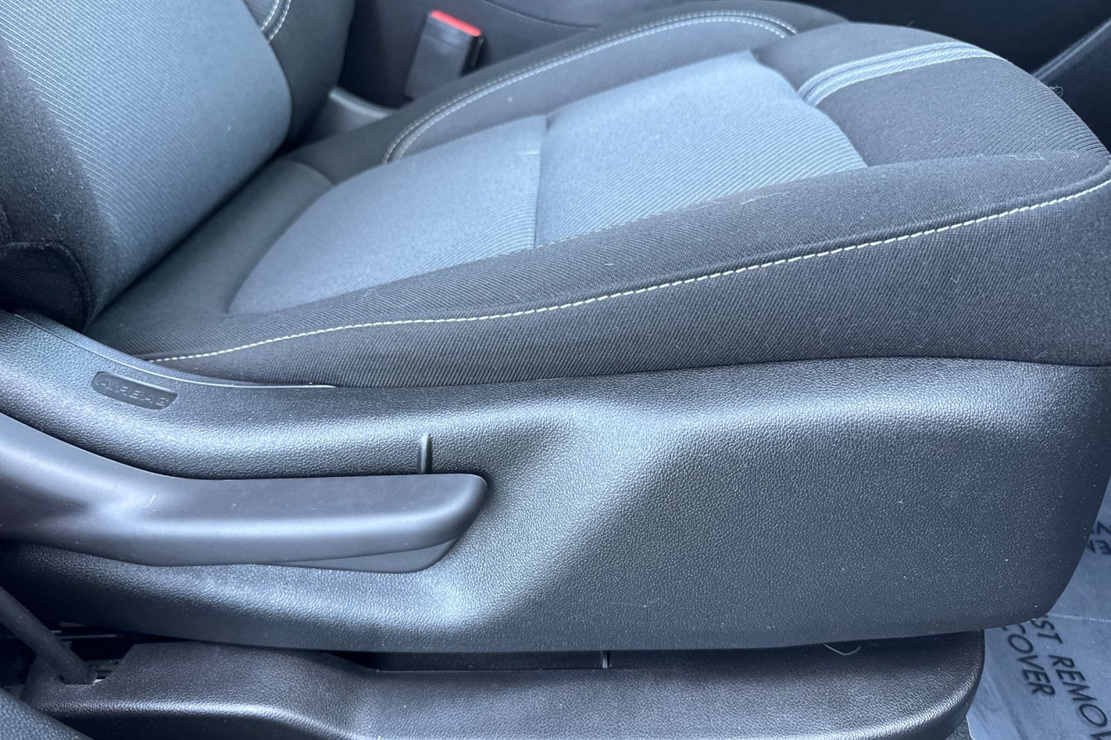 Used 2023 Chevrolet Blazer LT image 24