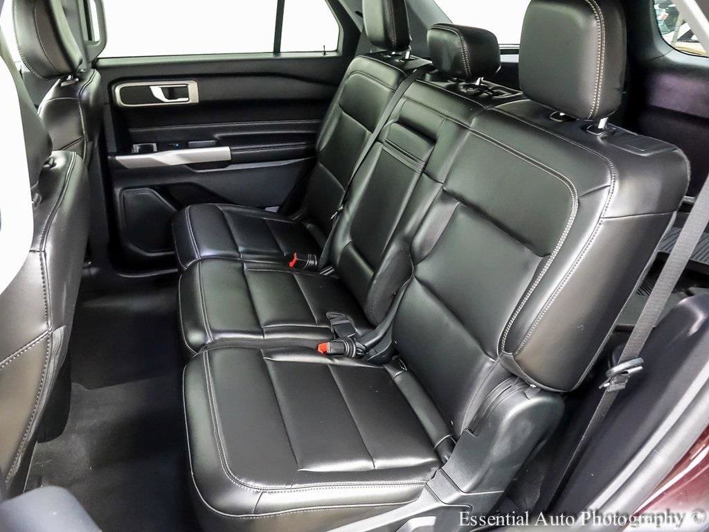 Certified 2022 Ford Explorer XLT w/ Equipment Group 202A image 10