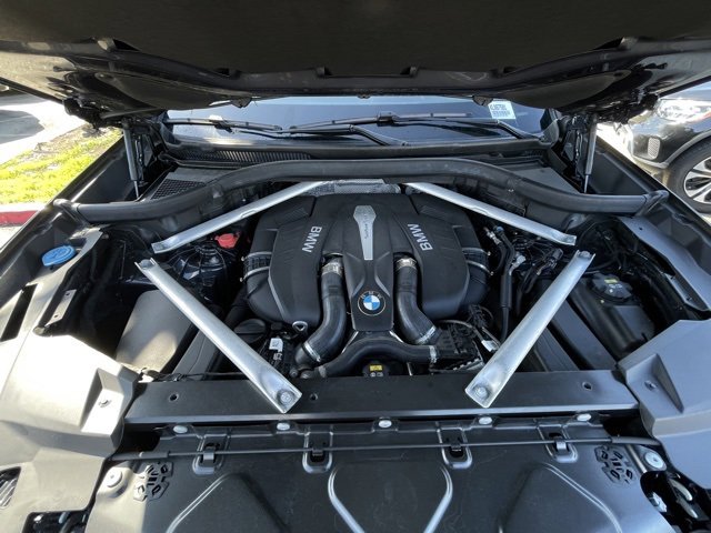 Used 2019 BMW X5 xDrive50i w/ Parking Assistance Package image 28