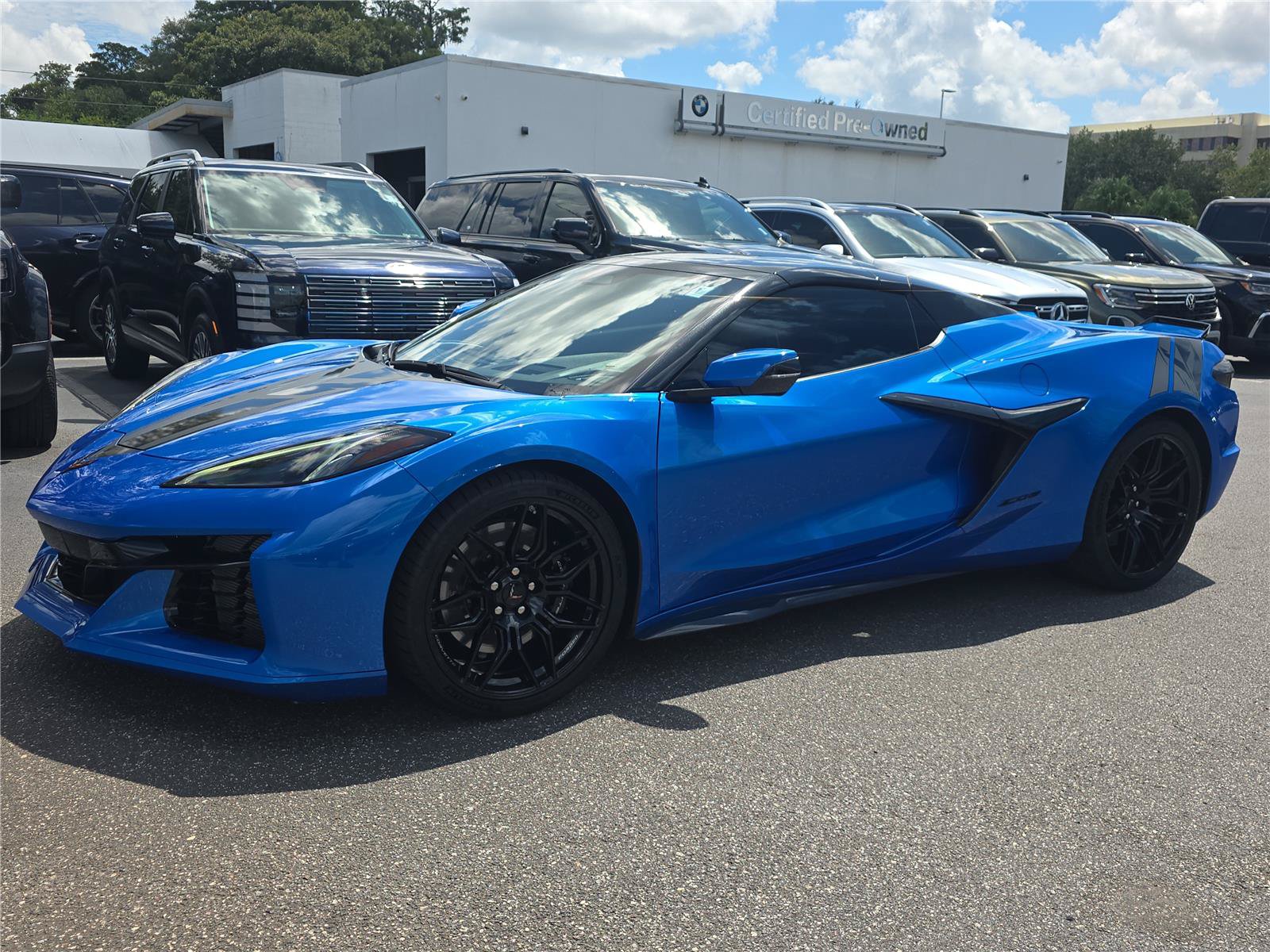 Used 2025 Chevrolet Corvette Z06 RWD image 6
