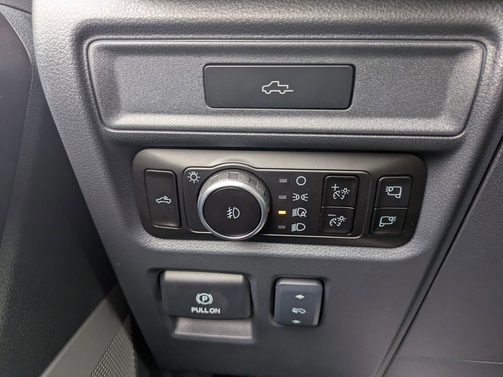 New 2026 Ford F150 Lariat w/ Equipment Group 501A Mid image 29