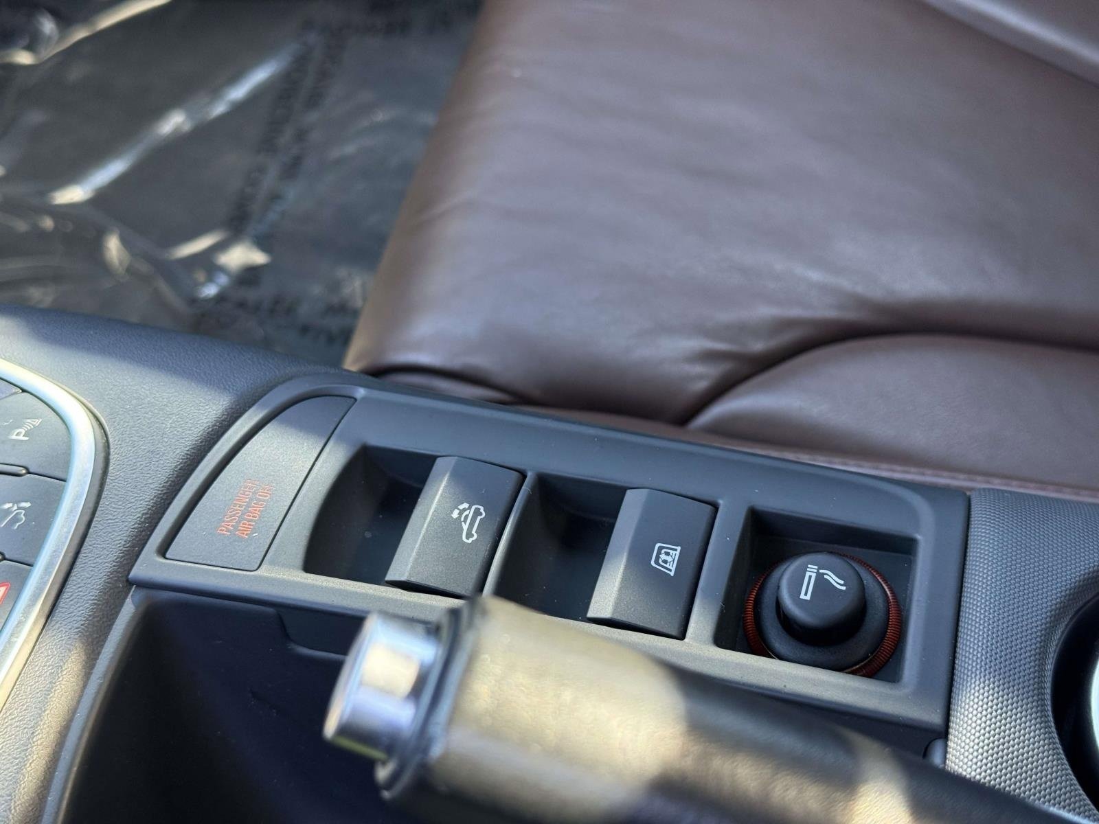 Used 2011 Audi R8 V8 image 40